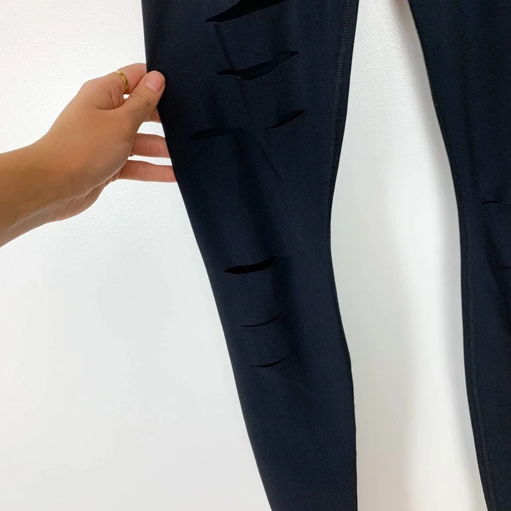 Alo Yoga Black High Waist Distressed Ripped Warrior Active Legging Size XXS